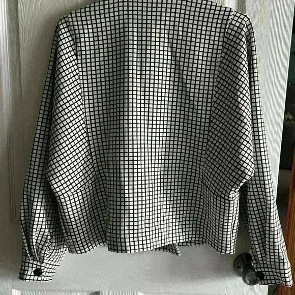 Cabi Jacket Stand Up Collar Off Center Button Front Pockets Blk Wht Ck - Picture 10 of 11